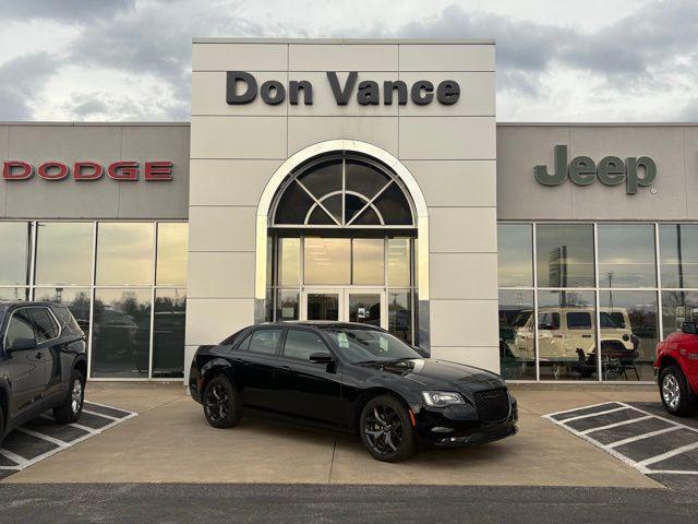 2023 Chrysler 300