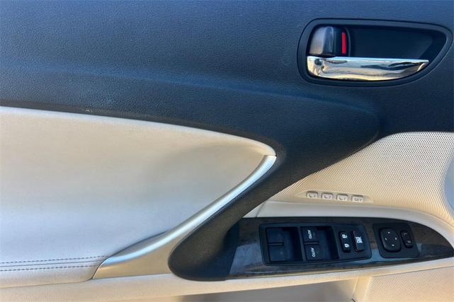 Photo of 2010  Lexus IS 250C