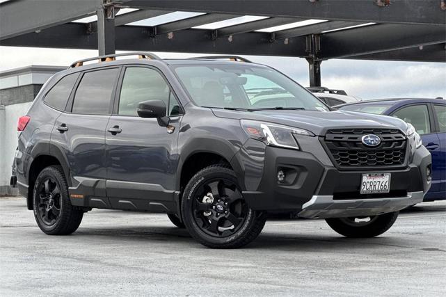 Photo of 2022 Magnetite Gray Metallic Subaru Forester