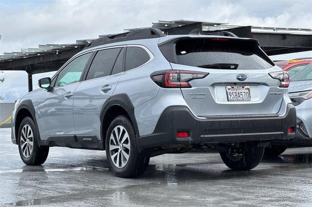 Photo of 2025 Ice Silver Metallic Subaru Outback