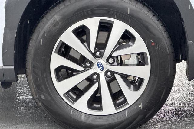 Photo of 2025 Ice Silver Metallic Subaru Outback