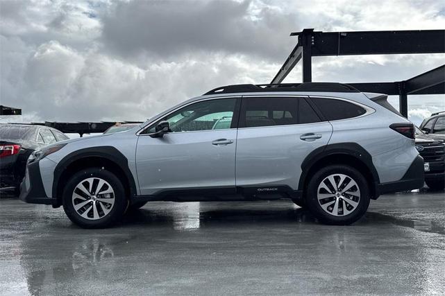 Photo of 2025 Ice Silver Metallic Subaru Outback