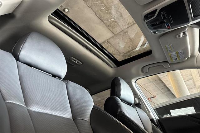 Photo of 2025 Ice Silver Metallic Subaru Outback