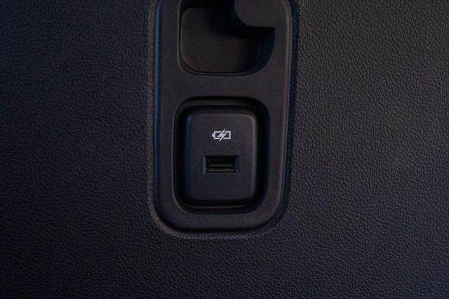 Photo of 2022 Mosaic Black Metallic Chevrolet Traverse