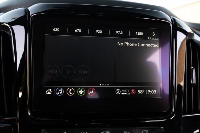 Photo of 2022 Mosaic Black Metallic Chevrolet Traverse