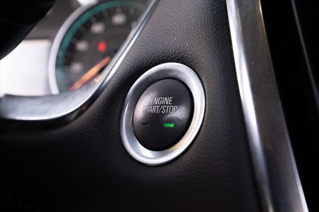 Photo of 2022 Mosaic Black Metallic Chevrolet Traverse