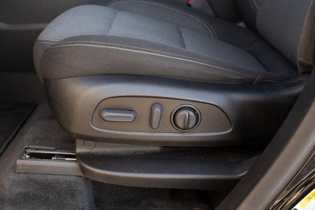 Photo of 2022 Mosaic Black Metallic Chevrolet Traverse