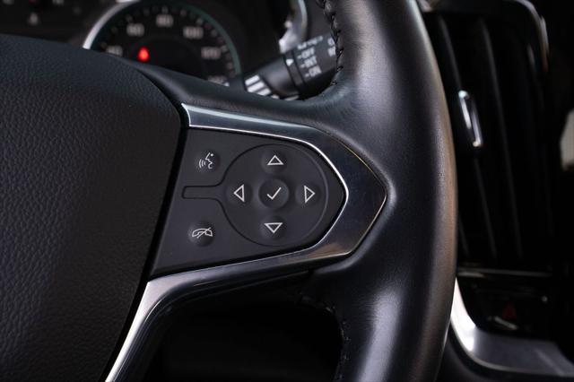 Photo of 2022 Mosaic Black Metallic Chevrolet Traverse