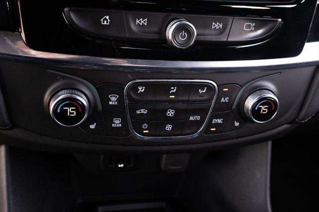 Photo of 2022 Mosaic Black Metallic Chevrolet Traverse