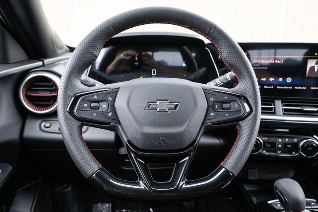 Photo of 2025 Summit White Chevrolet Trax