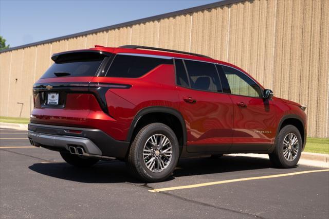 Photo of 2025 Radiant Red Tintcoat Chevrolet Traverse