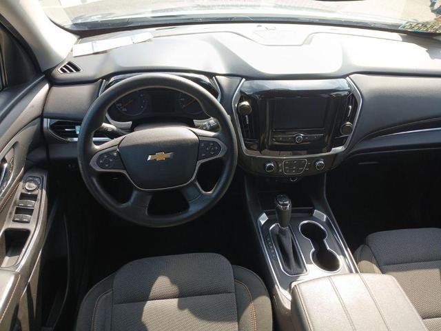 Photo of 2020 Satin Steel Metallic Chevrolet Traverse