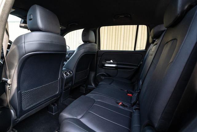 Photo of 2021 Black Mercedes-Benz GLB 250