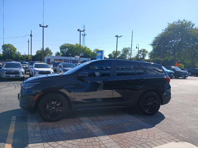 Photo of 2023 Mosaic Black Metallic Chevrolet Equinox