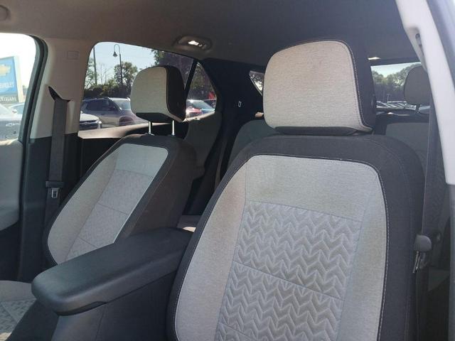 Photo of 2023 Mosaic Black Metallic Chevrolet Equinox