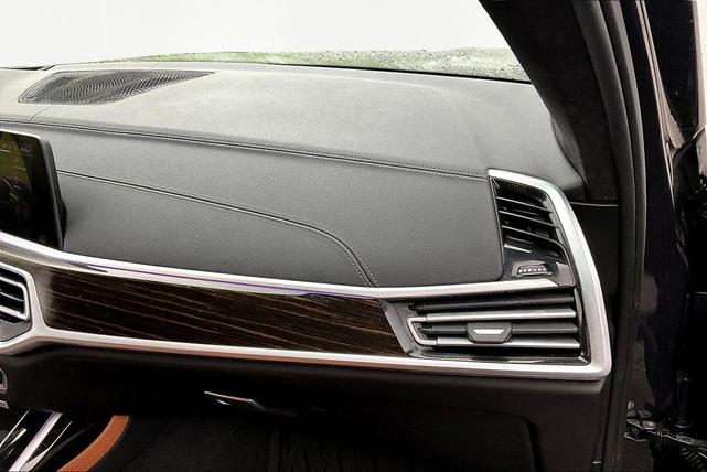 Photo of 2019 Arctic Gray Metallic BMW X7