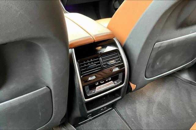 Photo of 2019 Arctic Gray Metallic BMW X7