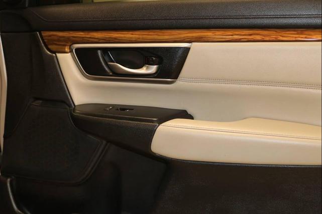 Photo of 2019 Tan Honda CR-V