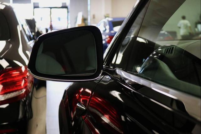 Photo of 2018 Black Tesla Model X