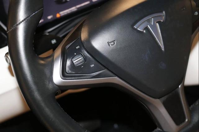 Photo of 2018 Black Tesla Model X