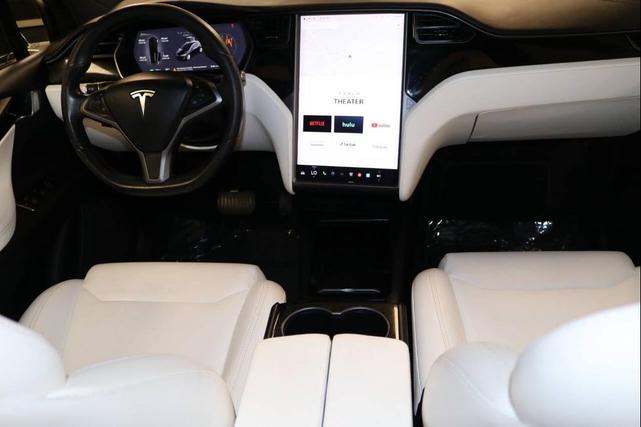 Photo of 2018 Black Tesla Model X