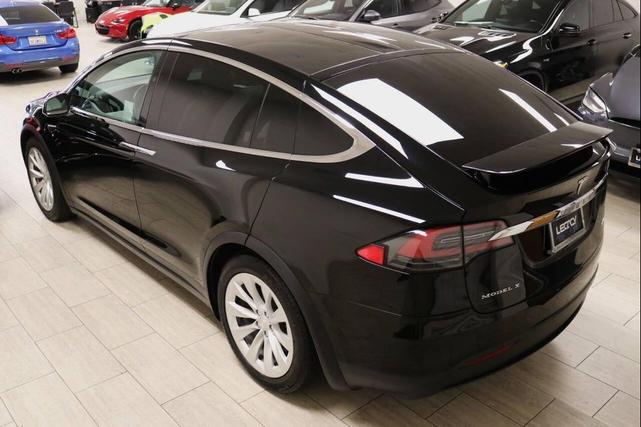Photo of 2018 Black Tesla Model X