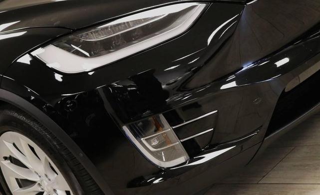 Photo of 2018 Black Tesla Model X