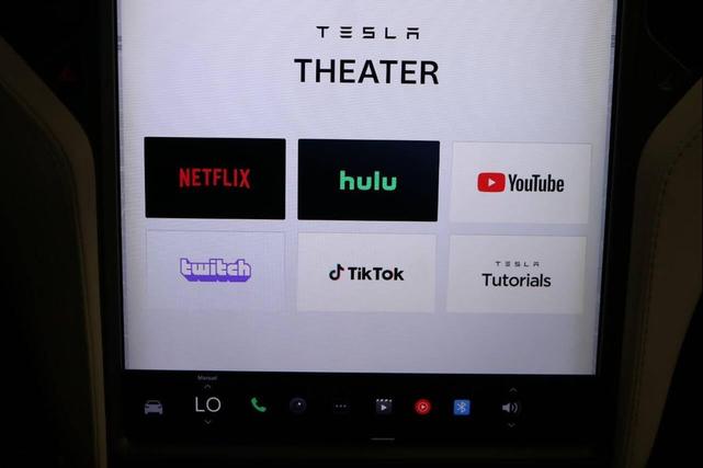Photo of 2018 Black Tesla Model X