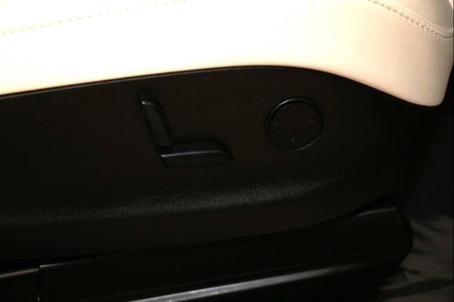 Photo of 2018 Black Tesla Model X