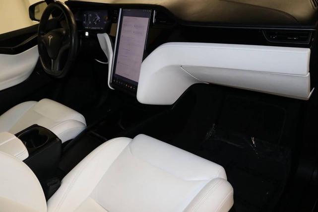 Photo of 2018 Black Tesla Model X