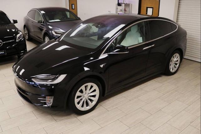 Photo of 2018 Black Tesla Model X