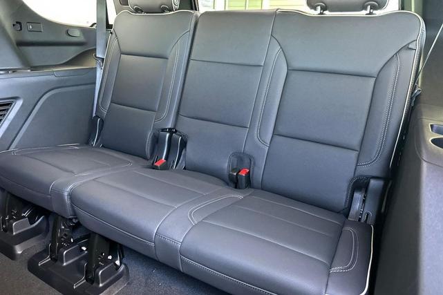 Photo of 2025 Volcanic Red Tintcoat GMC Yukon