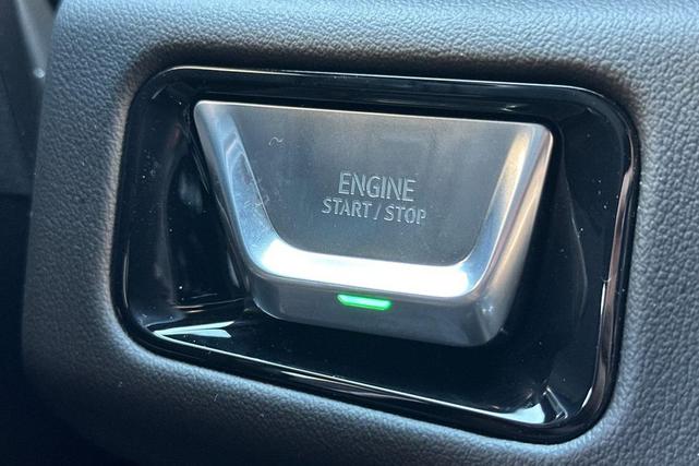 Photo of 2025 Volcanic Red Tintcoat GMC Yukon