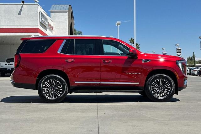 Photo of 2025 Volcanic Red Tintcoat GMC Yukon