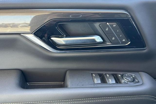 Photo of 2025 Volcanic Red Tintcoat GMC Yukon