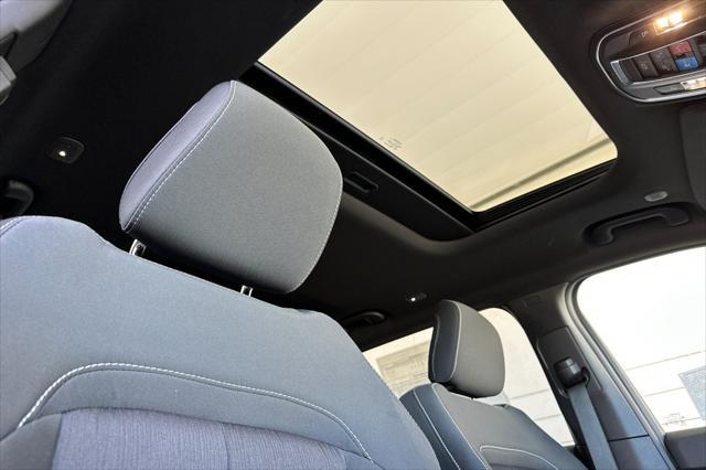 Photo of 2025 Baltic Gray Metallic Clearcoat Jeep Grand Cherokee L