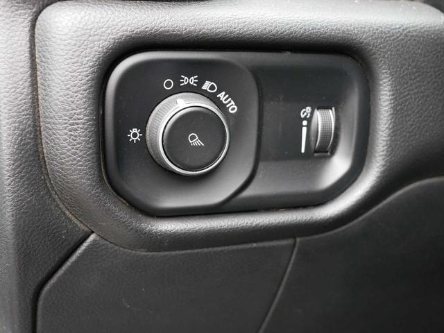 Photo of 2022 White RAM 2500