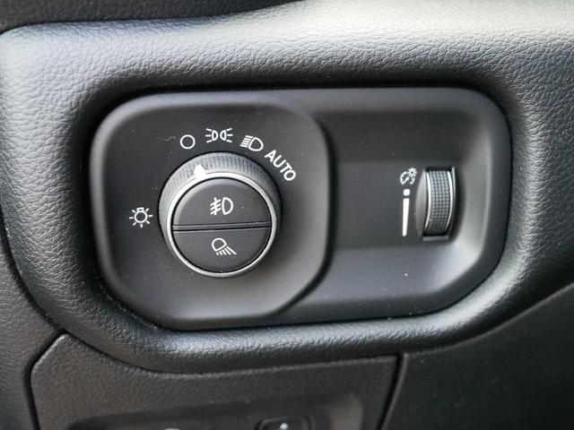 Photo of 2022 Black RAM 1500