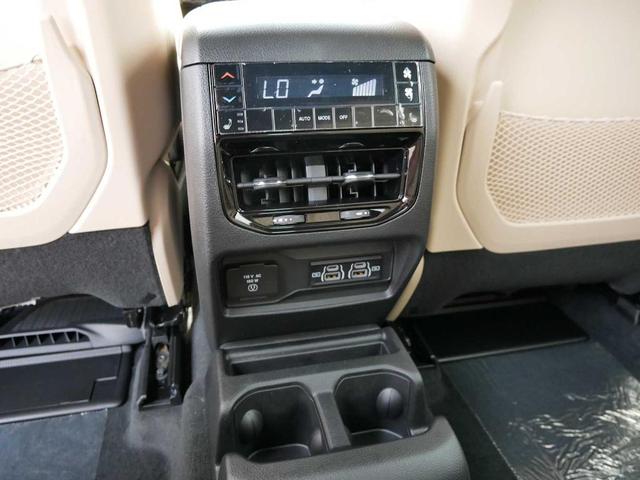Photo of 2025 Black Jeep Grand Cherokee L
