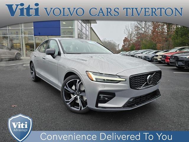 Photo of 2025 Silver Volvo S60