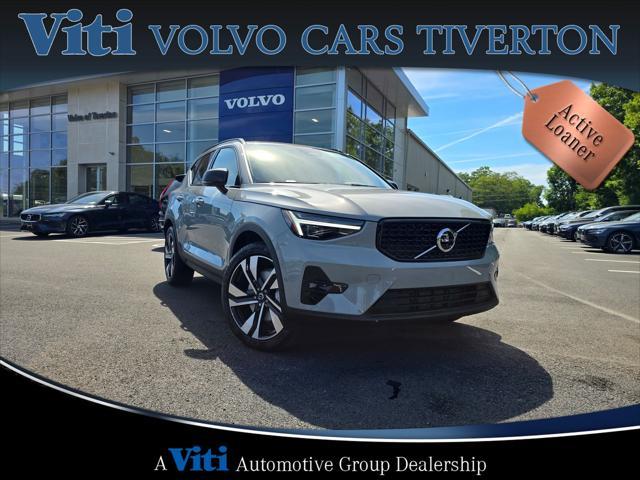 2025 Volvo XC40