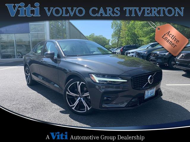 Photo of 2024 Gray Volvo S60