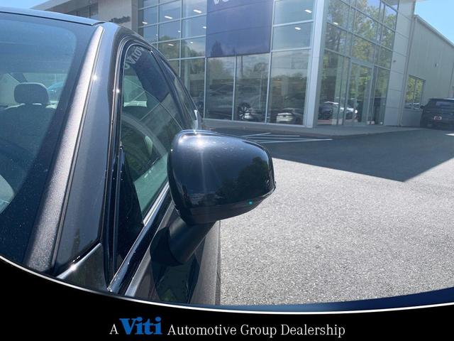 Photo of 2024 Gray Volvo S60
