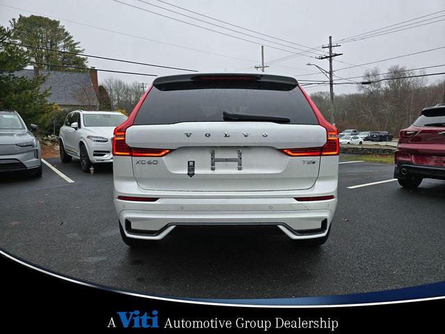 Photo of 2025 Crystal White Volvo XC60 Plug-In Hybrid