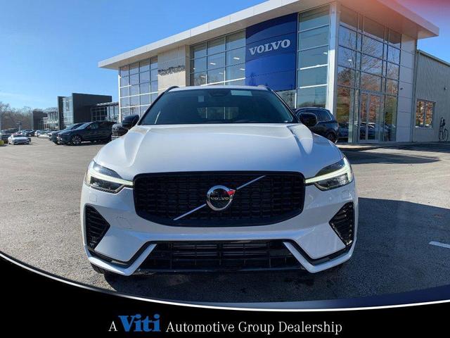 Photo of 2025 Crystal White Metallic Volvo XC60 Plug-In Hybrid