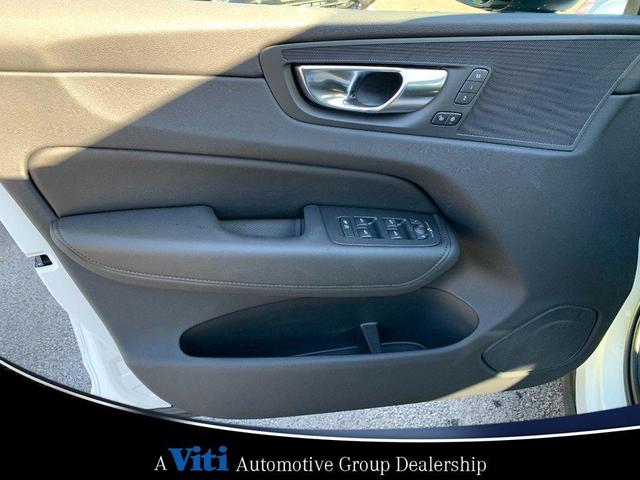 Photo of 2025 Crystal White Metallic Volvo XC60 Plug-In Hybrid