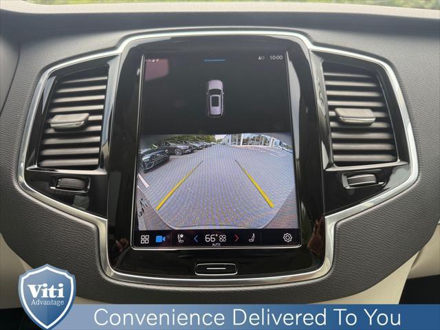 Photo of 2023 Onyx Black Metallic Volvo XC90 Recharge Plug-In Hybrid