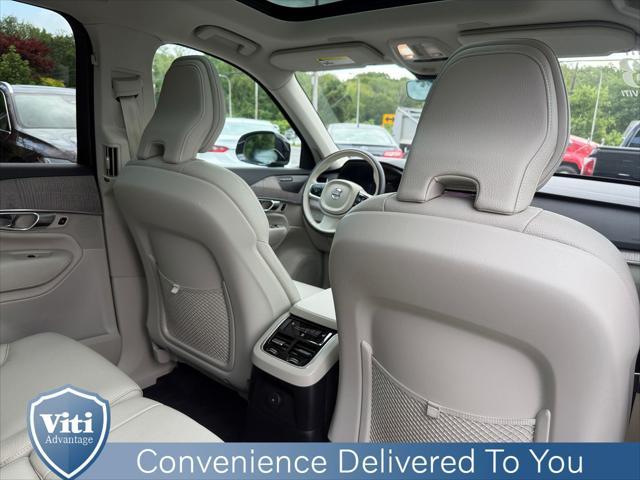 Photo of 2023 Onyx Black Metallic Volvo XC90 Recharge Plug-In Hybrid