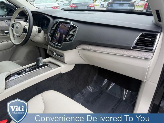 Photo of 2023 Onyx Black Metallic Volvo XC90 Recharge Plug-In Hybrid