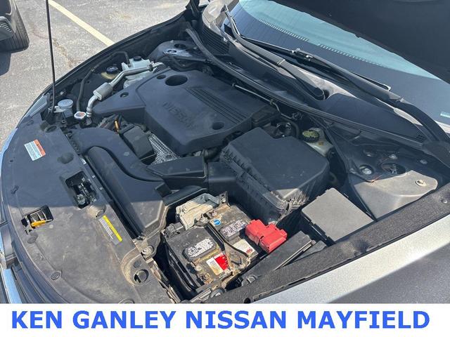 Photo of 2017 Gun Metallic Nissan Altima